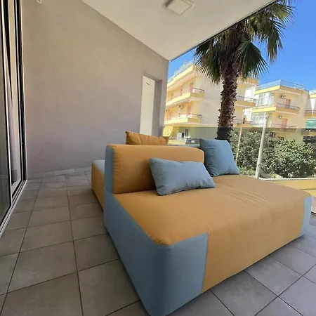 公寓 Modern And Spacious With View.